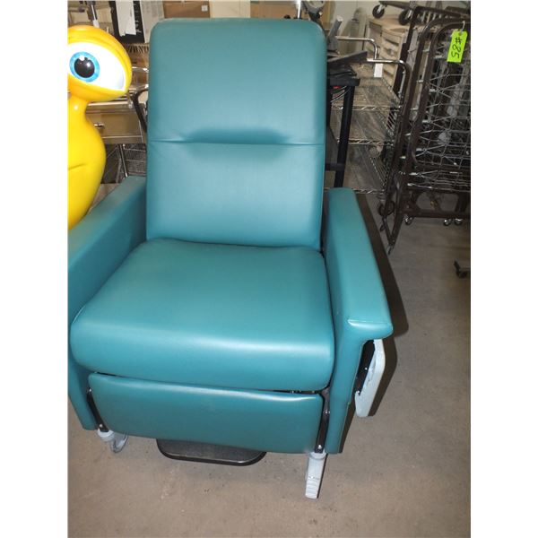 Reclining Bariatric Geriatric Chair On Wheels