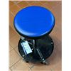 Image 1 : TABOURET MOBILE