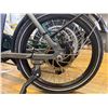 Image 1 : LOT DE 3 VELO ELECTRIQUES PLIABLES QUANTUM DIVERS - SANS BATTERIE, POUR PIÈCES