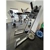 Image 1 : York Pull up Stand