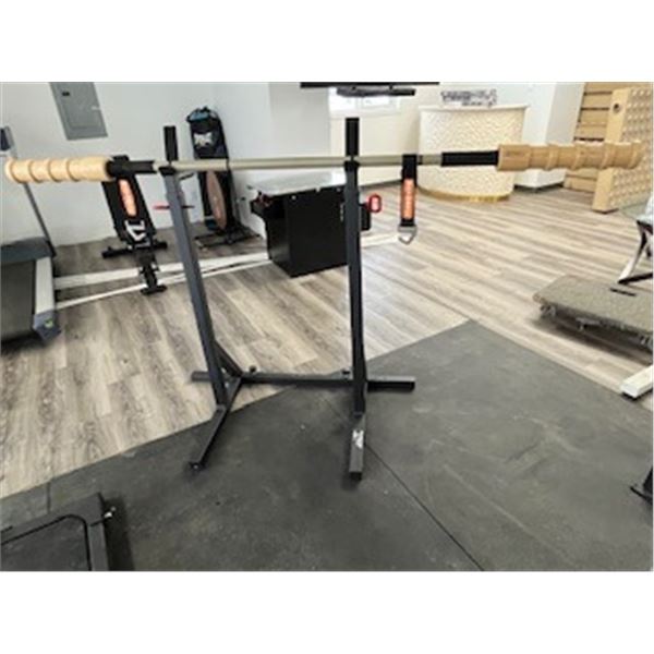 Strongman with Bandbell bar