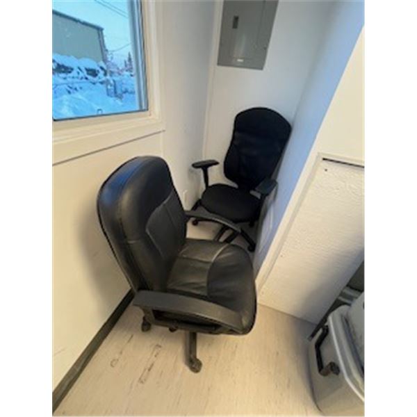 2 office chairs