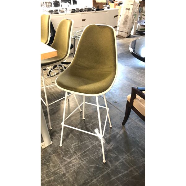 OLIVE GREEN CONTOUR COUNTER HEIGHT STOOL