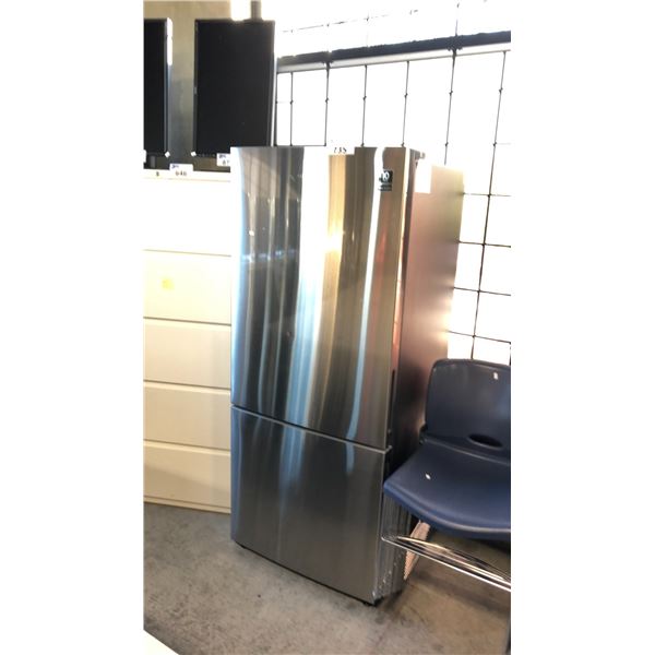 SAMSUNG SS FRIDGE/FREEZER 28X28X67" H