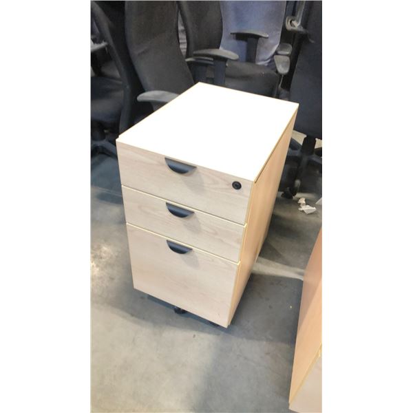 MAPLE 3 DRAWER MOBILE PEDESTAL