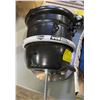 Image 2 : S-Cam Drum Brake Piggyback Stroke 2-1/2" & 3 Bracket/Hubcap Front Steer Wheel Field Scrap ACX 16750
