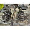 Image 2 : Group of 3 transmission gear parts
