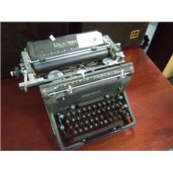 Antique   Underwood   Typewriter