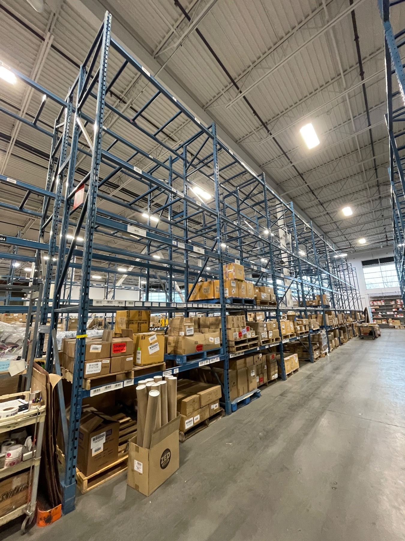 Warehouse Pallet Racking includes - 10 Section 11 Vertical Uprights (21 ...