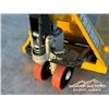 Image 7 : 3000 KG. INDUSTRIAL PALLET JACK