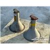 Image 3 : (2) 12 TON LOW BOY JACK STANDS