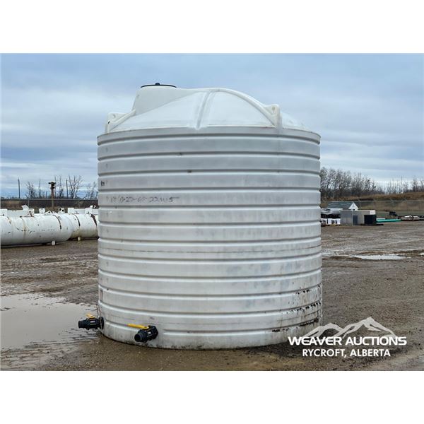 4500 GALLON POLY TANK