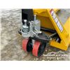 Image 6 : 3000 KG. INDUSTRIAL PALLET JACK