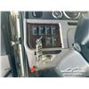Image 14 : 2016 PETERBILT 367 TRI DRIVE SLEEPER TRUCK TRACTOR