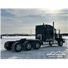 Image 3 : 2016 PETERBILT 367 TRI DRIVE SLEEPER TRUCK TRACTOR