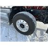 Image 40 : 2016 PETERBILT 367 TRI DRIVE SLEEPER TRUCK TRACTOR