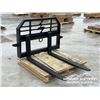 Image 2 : 4 FT. SKID STEER PALLET FORKS