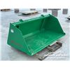 Image 2 : 72 IN. TRACTOR SNOW/MULCH BUCKET
