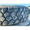 Image 8 : (4) MICHELIN 11.00 R20 TIRES & RIMS