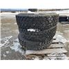 Image 1 : (3) 11R24.5 TRUCK TIRES & RIMS