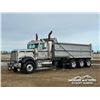 Image 1 : 2020 WESTERN STAR 4900SF TRI DRIVE DUMP TRUCK