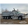Image 2 : 2020 WESTERN STAR 4900SF TRI DRIVE DUMP TRUCK
