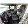 Image 8 : 2020 WESTERN STAR 4900SF TRI DRIVE DUMP TRUCK