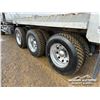 Image 43 : 2020 WESTERN STAR 4900SF TRI DRIVE DUMP TRUCK