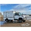 Image 2 : 2007 GMC C5500 4X4 S/A FUEL & LUBE TRUCK