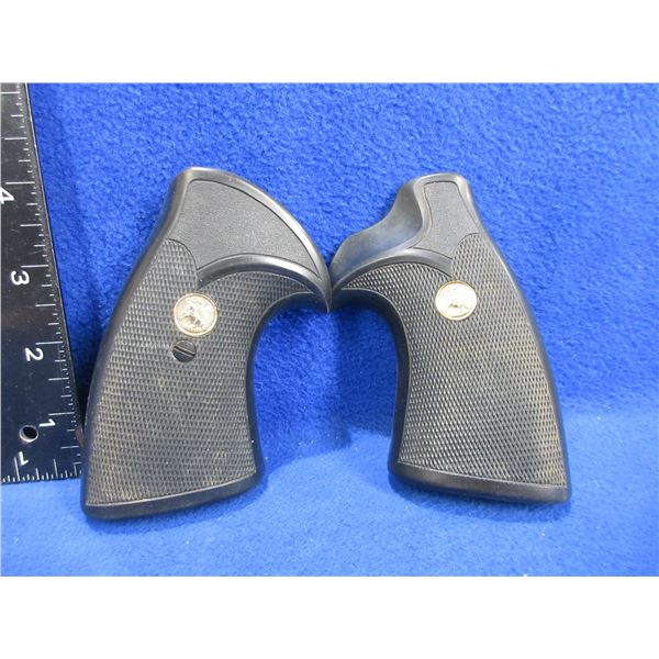 Pachmayr Colt Python Rubber Presentation Grips w/ Screw