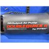 Image 2 : 2 Hand Air Pumps - Ozark Trail, Intex DoubleQuick II