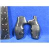 Image 1 : Smith & Wesson "K" Frame Polymer Grips with Screw