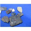 Image 3 : 15 Native American Arrowheads (Chips and Pieces)
