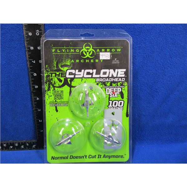 NEW - Flying Arrow Archery Cyclone Broadhead - Pack of 3