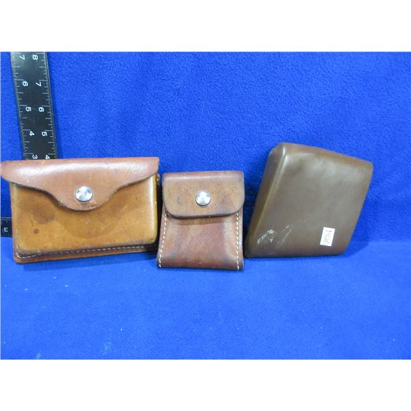 2 Leather Ammo Pouches and Rubber Buttstock Cover