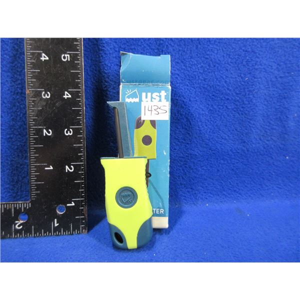 NEW - UST Sparkie Fire Starter