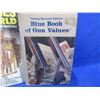 Image 2 : 2 Books - Blue Book of Gun Values, Cartridges of the World