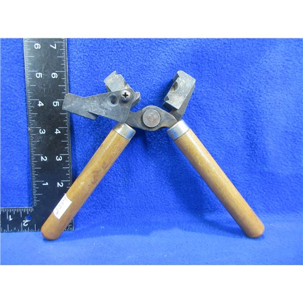 Lee Single Cavity Bullet Mold 358-150-SWC with Handles