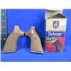Image 1 : Pachmayr Ruger Security Six Wood Grips with Screw