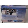 Image 3 : Freeze Frame One on One Hockey Figurine 6" Tall Gretzky & Hasek