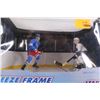 Image 5 : Kenner Freeze Frame One-on-One Starting Line-up Dual Figures Pack (Wayne Gretzky & Pavel Bure) NIB