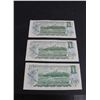 Image 2 : (3) Canadian $1 Bills