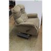 Image 3 : *Reclining Chair 37'' x 34'' x 24''
