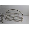 Image 5 : (2) MCM Wire Metal Glass Caddy
