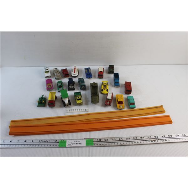 Die Cast Miniature Car Toys and Price Tag Boulders