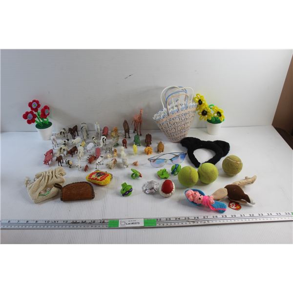 Animal and Livestock Ornaments, Baskets, Toy Plants, Coin Bags, Sunglasses and Misc