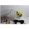 Image 2 : Animal and Livestock Ornaments, Baskets, Toy Plants, Coin Bags, Sunglasses and Misc