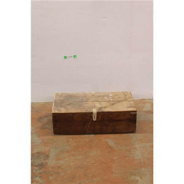 *Wooden Storage Box 27'' x 15'' x 8 1/2''