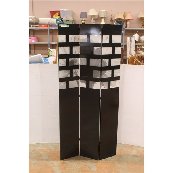 * Photo Frame Room Divider 69'' x 33''