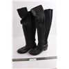 Image 1 : Pair of Women's Knee High Boots 9.5" Soul 20" Tall
